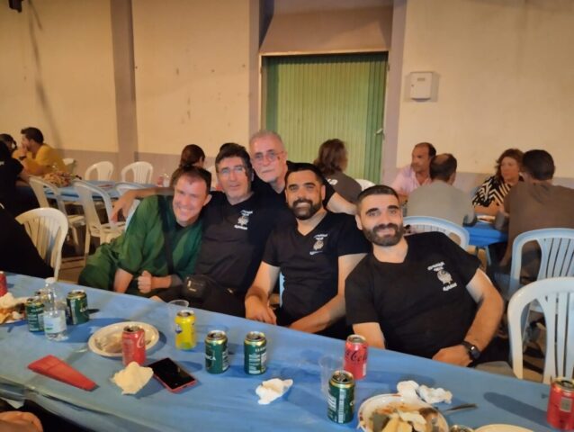 Durante la cena momentos divertidos