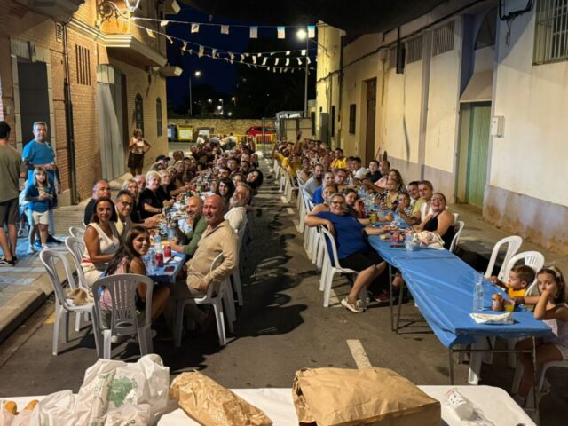 Cena ofrecida por los festeros/clavarios